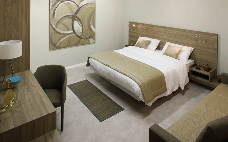 Arredamento contract per hotel a Sondrio