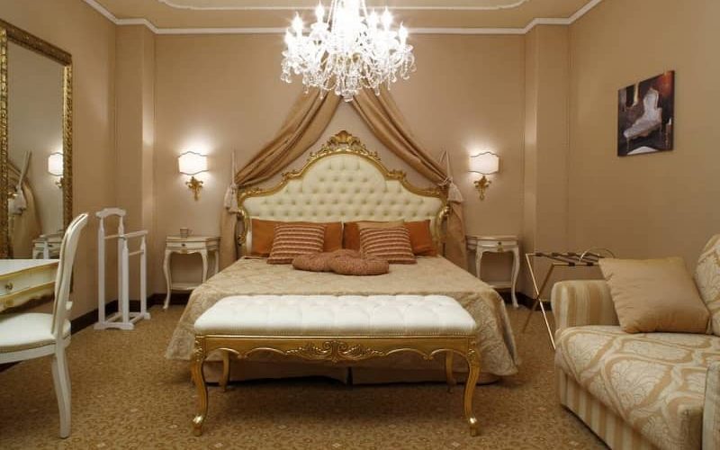 Arredi hotel di lusso nella Lombaria qualità stile al primo posto