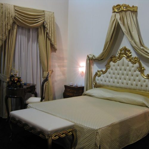 Contract Hotel. Realizzazione arredamenti su misura camere per hotel. Chiavegato Contract Verona