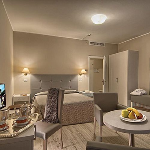 Contract Hotel. Realizzazione arredamenti su misura camere per hotel. Chiavegato Contract Verona